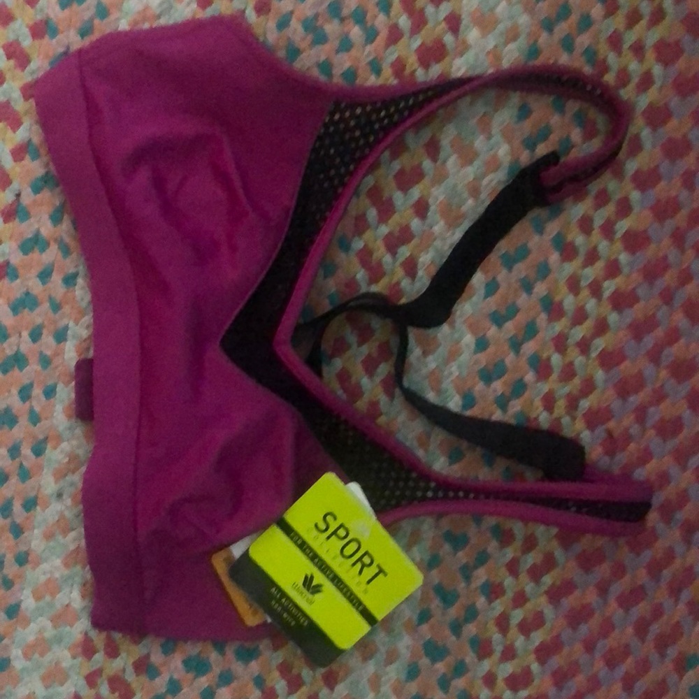 NWT Wacoal sports bra, sz 32A/B